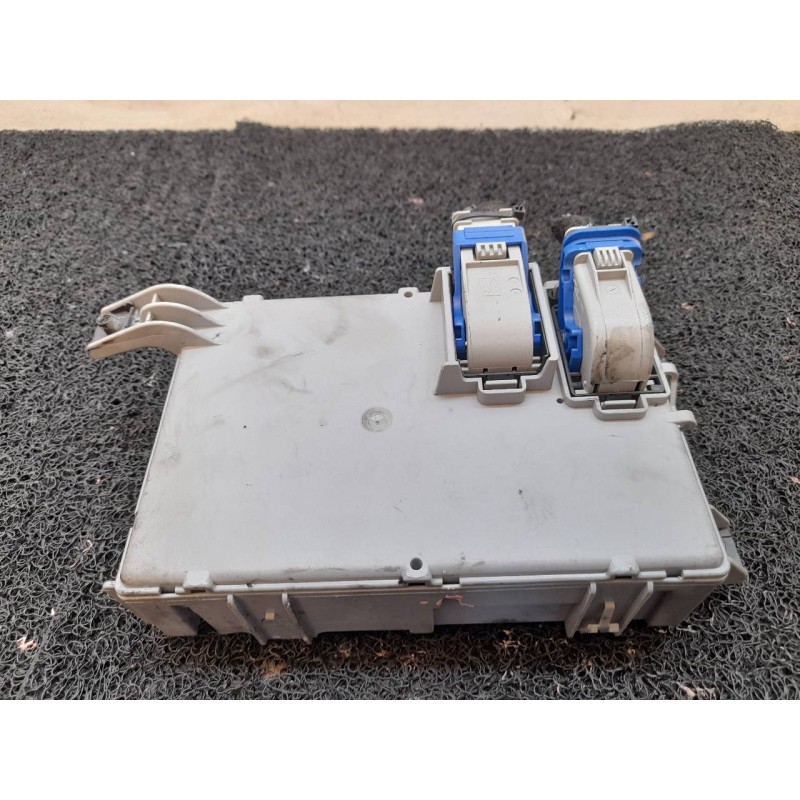 Recambio de caja reles / fusibles para fiat punto (evo) (199) dynamic referencia OEM IAM 518690940 90429532 - Blanco 4