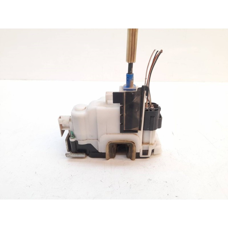 Recambio de cerradura puerta delantera derecha para fiat doblo emotion referencia OEM IAM   