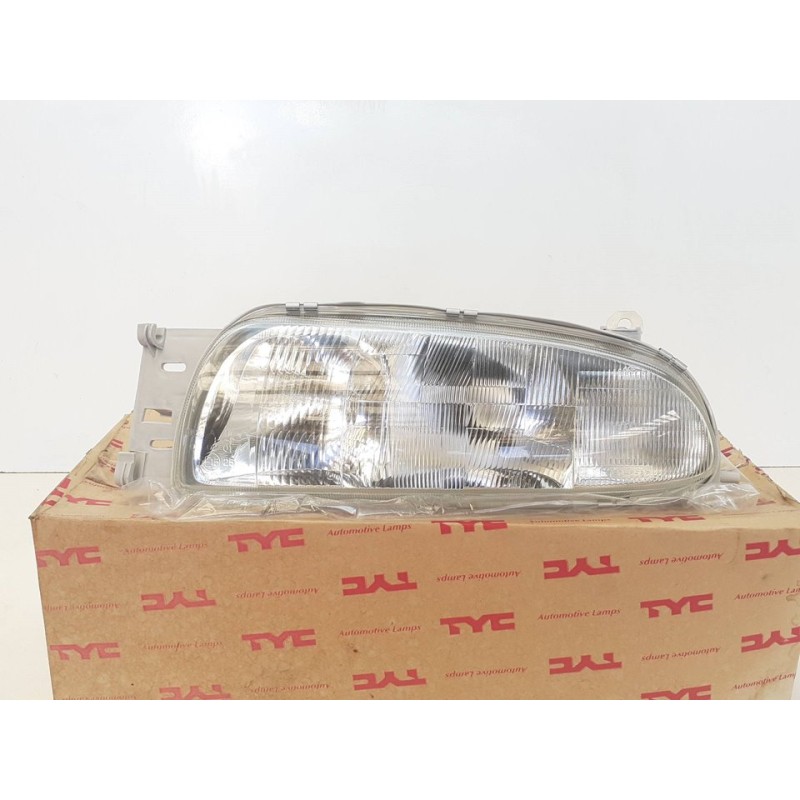 Recambio de faro izquierdo para ford fiesta berlina referencia OEM IAM 203586452 17652 