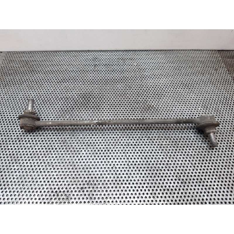 Recambio de bieleta estabilizadora delantera izquierda para volvo s40 berlina 2.0 diesel cat referencia OEM IAM   