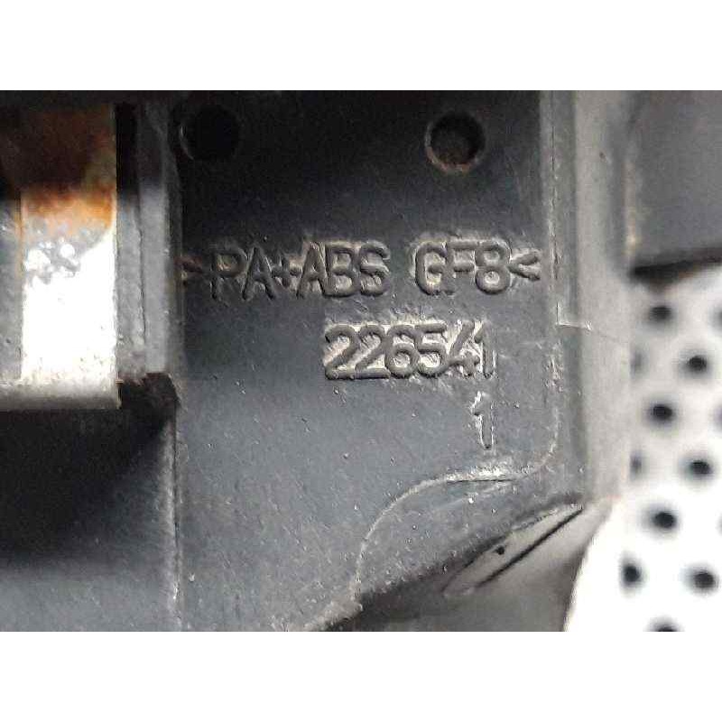 Recambio de rejilla aireadora para fiat nuova 500 (150) lounge referencia OEM IAM 226541 - Rojo 3