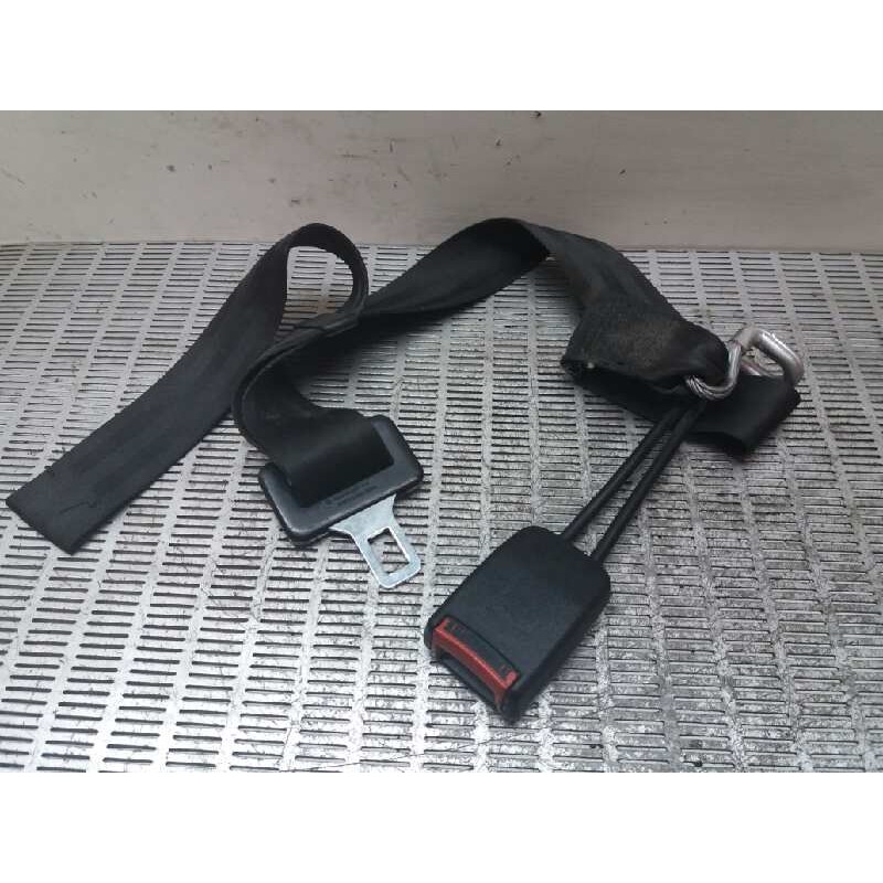 Recambio de enganche cinturon trasero izquierdo para volkswagen polo berlina (6n1) 1.3 referencia OEM IAM   
