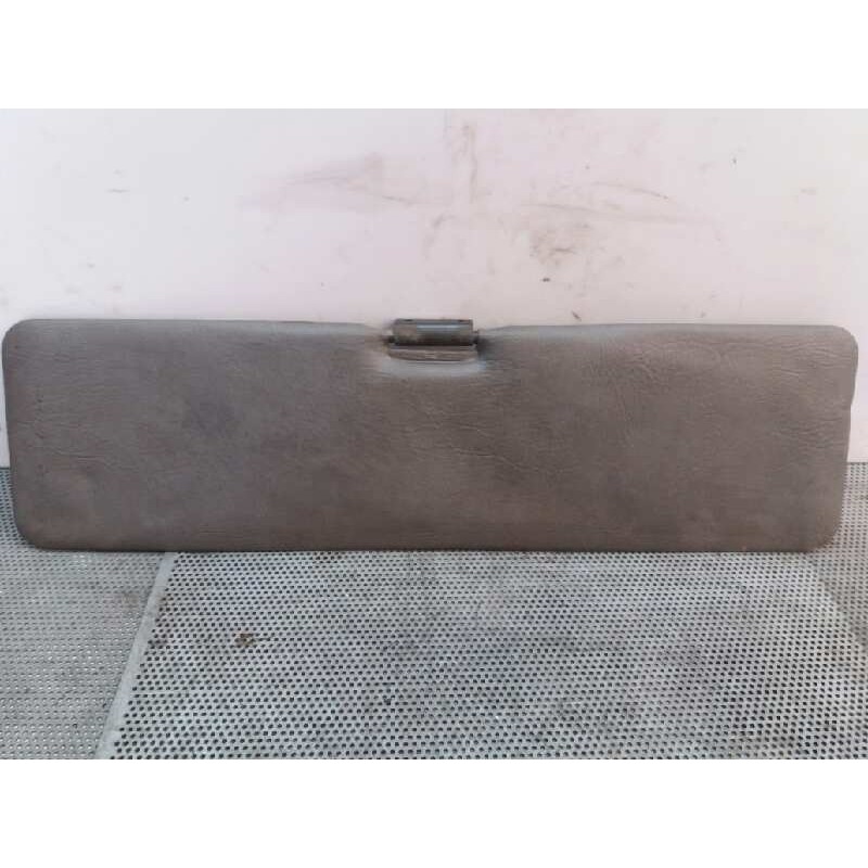 Recambio de parasol izquierdo para nissan serie l 35.08 referencia OEM IAM   