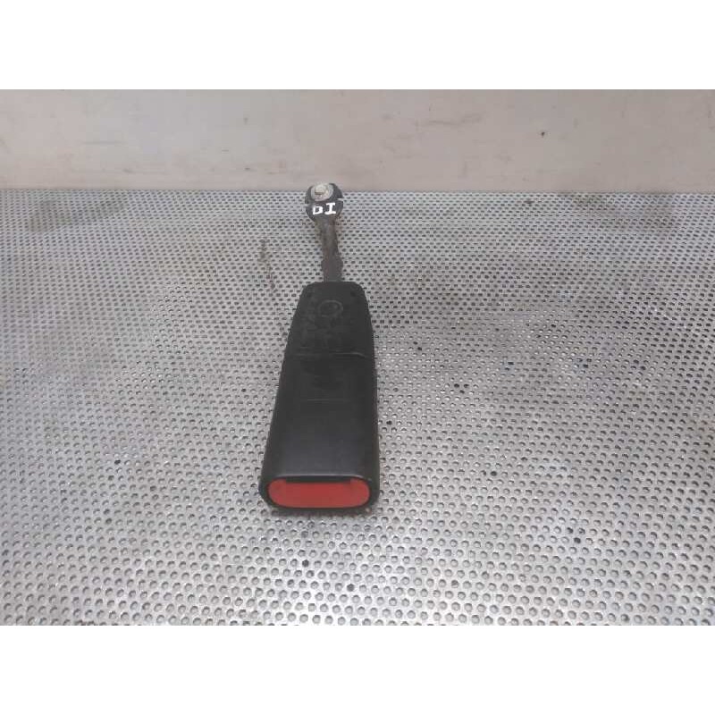 Recambio de enganche cinturon delantero izquierdo para lancia ypsilon (101) 1.4 16v platino (10.2006) referencia OEM IAM   