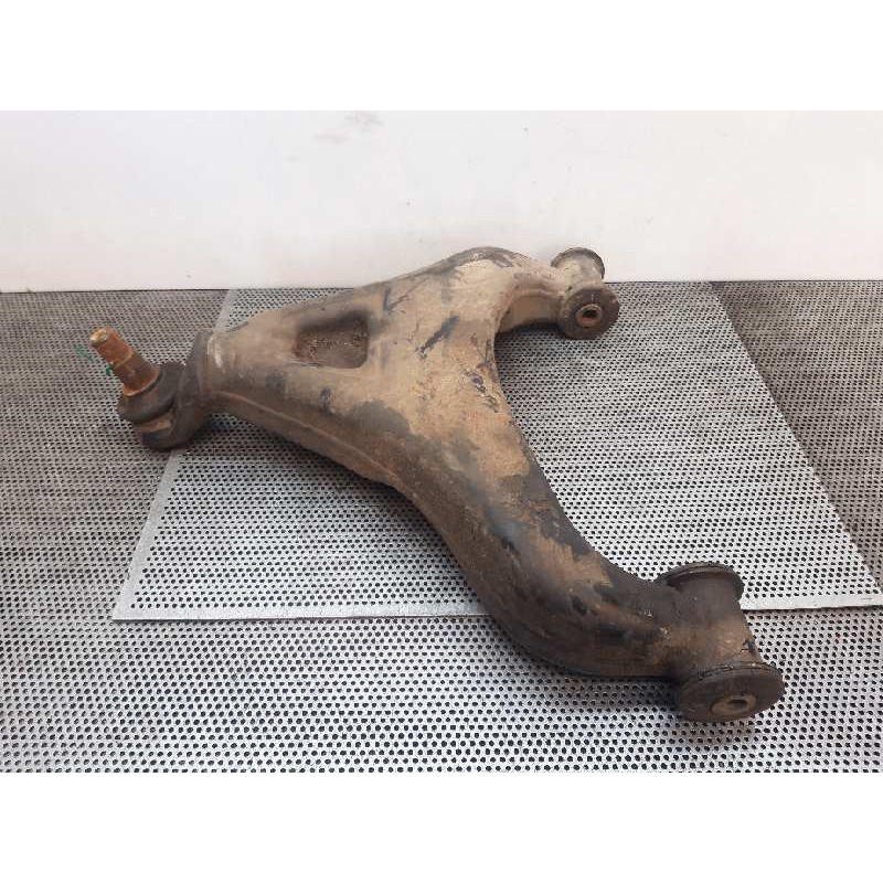 Recambio de brazo suspension inferior delantero izquierdo para mercedes-benz sprinter 02.00  caja cerrada 316 cdi (903.661-662)