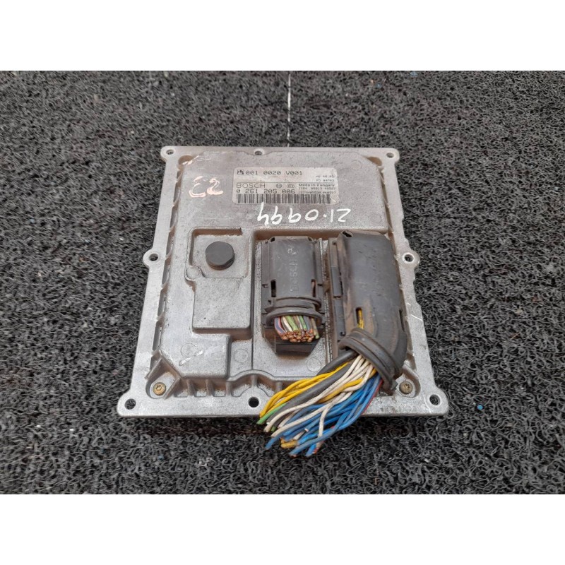 Recambio de centralita motor uce para smart coupe básico (45kw) referencia OEM IAM 0261205006 0010020V001 BOSCH