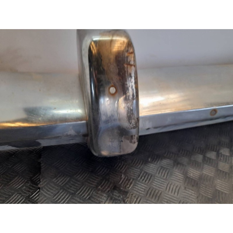 Recambio de paragolpes delantero para seat 1500 1.5 referencia OEM IAM - Blanco 7