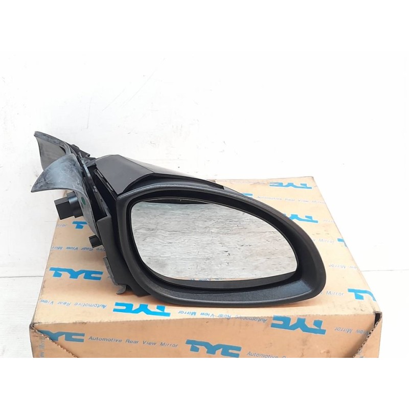 Recambio de retrovisor derecho para opel vectra b berlina referencia OEM IAM 27123132 17718 