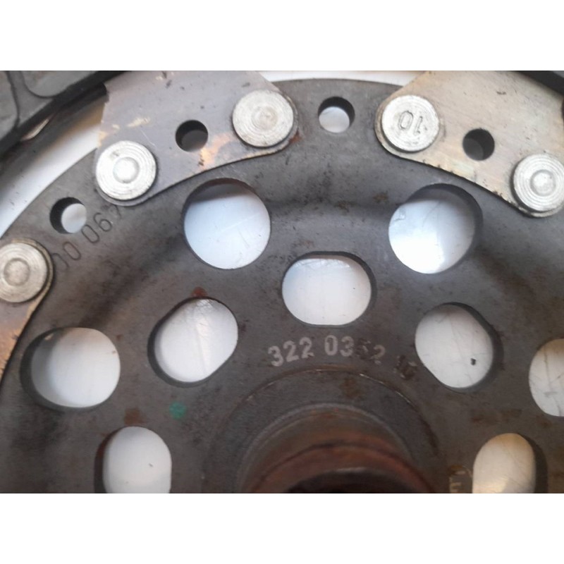 Recambio de kit embrague para suzuki ignis rm (mh) básico referencia OEM IAM 322035210  LUK - Gris 2