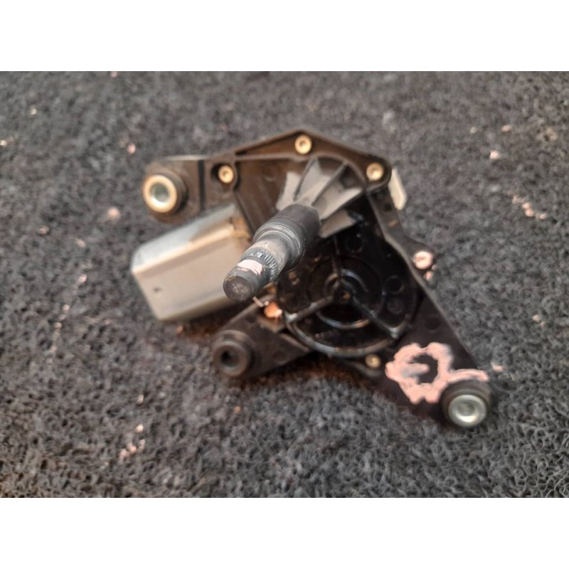 Recambio de motor limpia trasero para dacia duster ambiance 4x2 referencia OEM IAM 8200734582C W000004040 VALEO 2