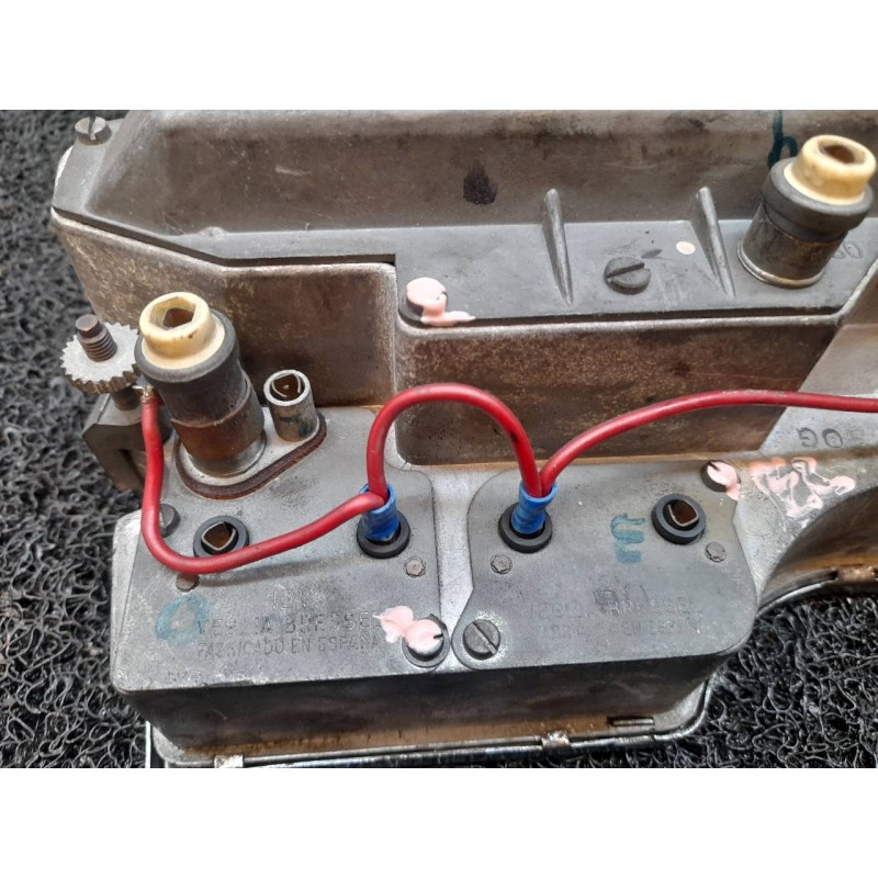 Recambio de cuadro instrumentos para seat 1500 1.5 referencia OEM IAM Q8 - Blanco 5