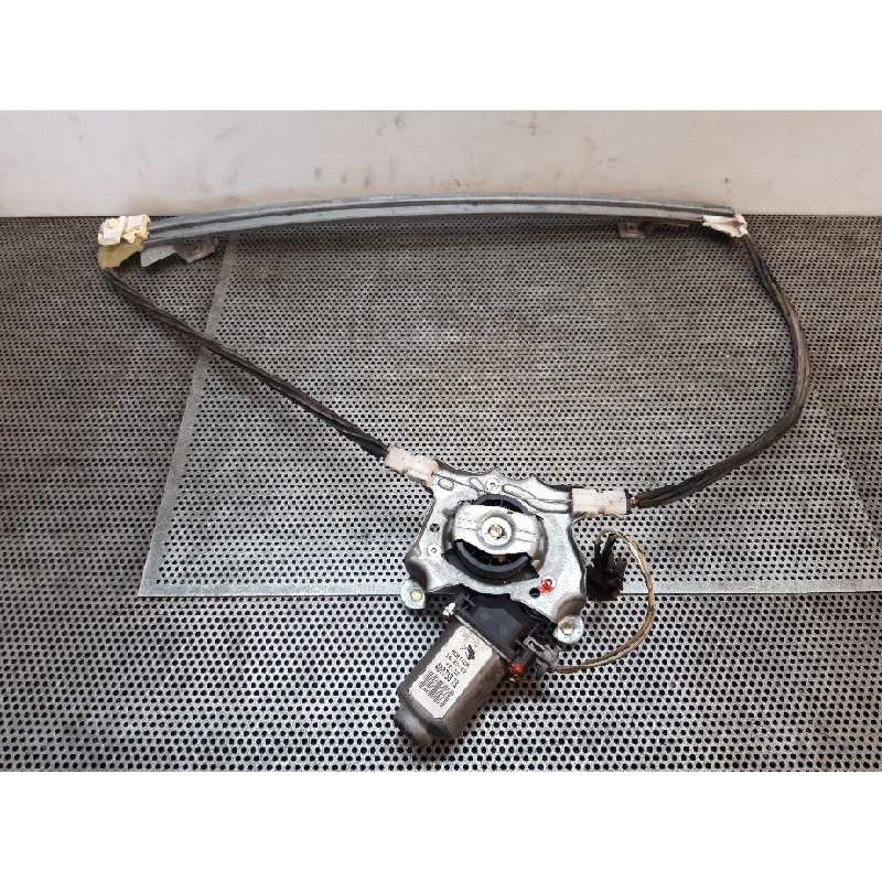 Recambio de elevalunas delantero izquierdo para renault megane i scenic (ja0) 1.9 d alize referencia OEM IAM   