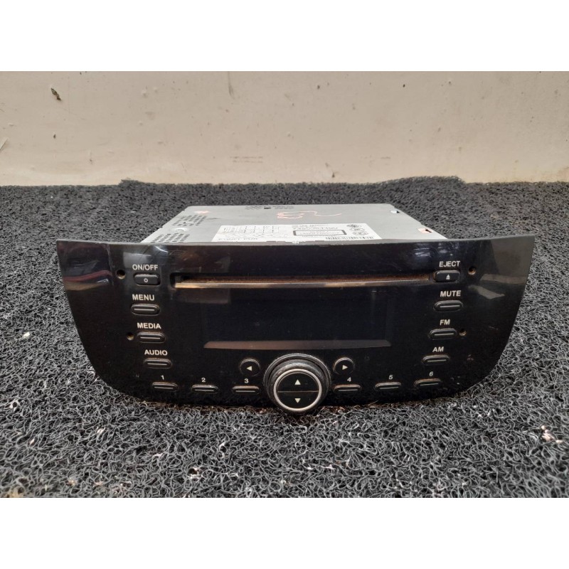 Recambio de sistema audio / radio cd para fiat punto (evo) (199) dynamic referencia OEM IAM 28302823 7355354400 