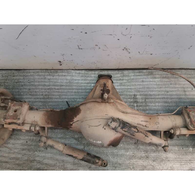 Recambio de puente trasero para nissan serie l 35.08 referencia OEM IAM - Blanco 3