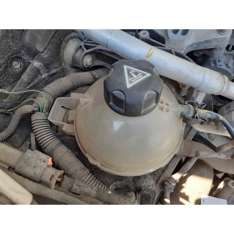 Recambio de deposito expansion para peugeot 3008 allure referencia OEM IAM 2