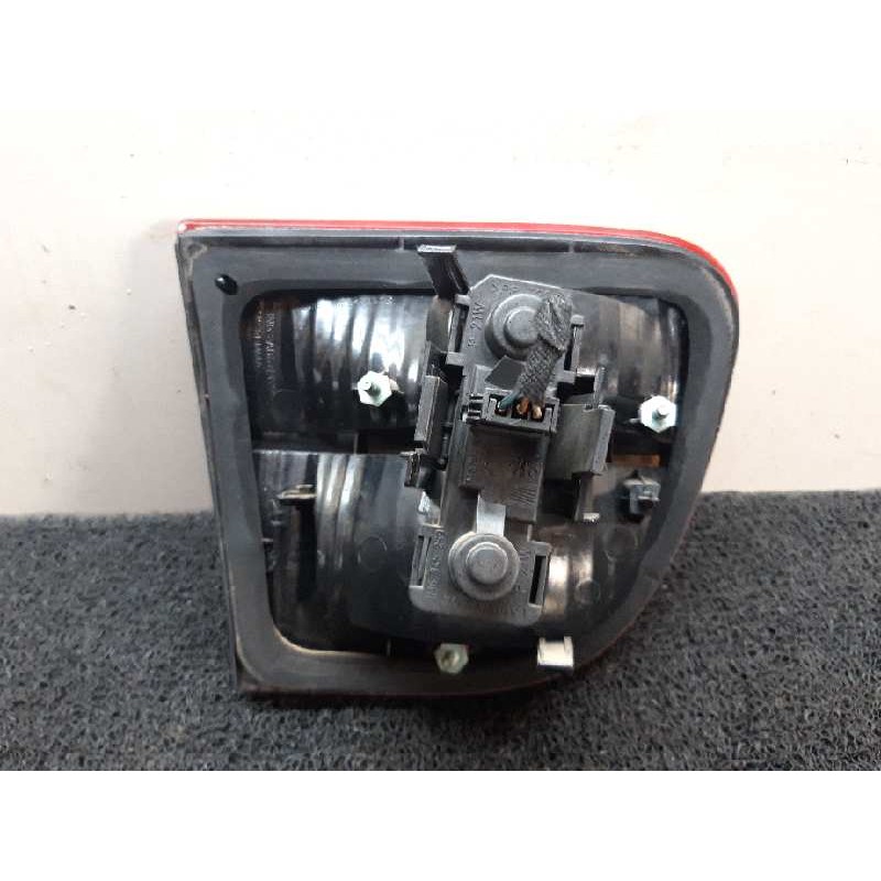 Recambio de piloto trasero derecho interior para seat leon (1m1) sport referencia OEM IAM - Negro 2