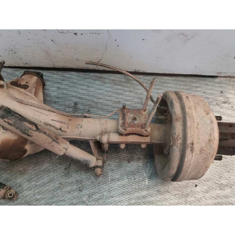 Recambio de puente trasero para nissan serie l 35.08 referencia OEM IAM - Blanco 4