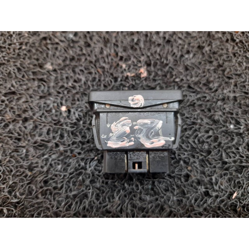 Recambio de mando elevalunas delantero izquierdo para peugeot 106 (s2) max d referencia OEM IAM 3