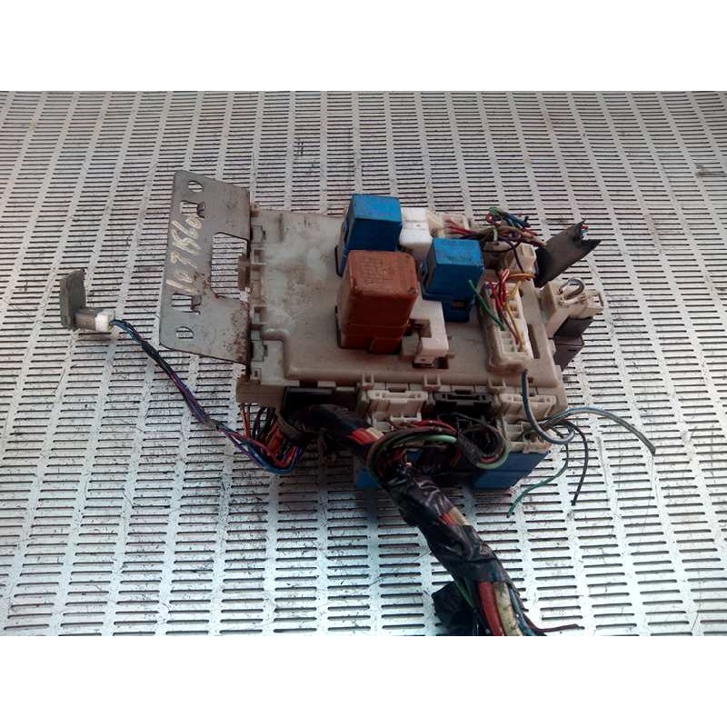 Recambio de caja reles / fusibles para nissan almera tino (v10m) 2.2 16v turbodiesel cat referencia OEM IAM 243504U100  