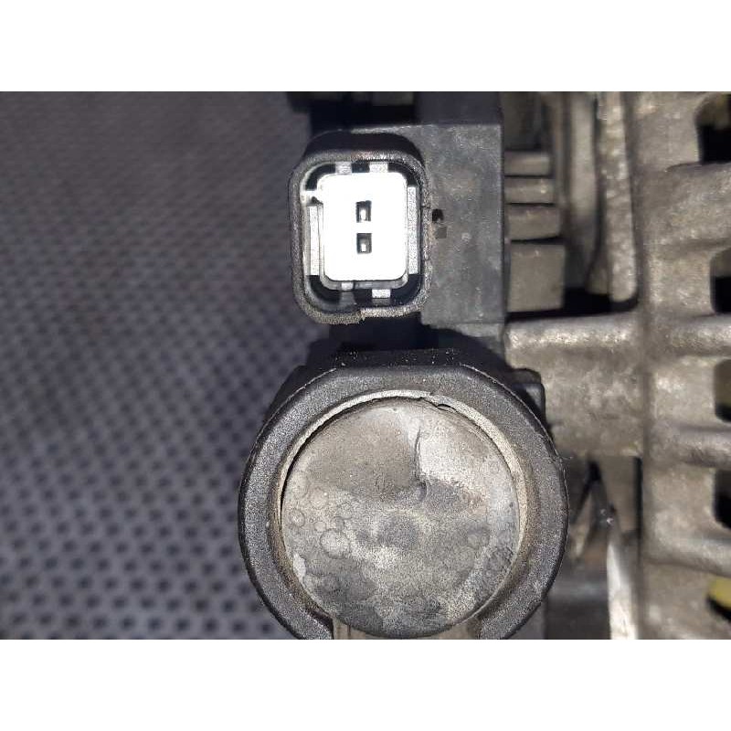 Recambio de alternador para peugeot 307 break / sw (s1) sw referencia OEM IAM 0124525035 9646321880 6