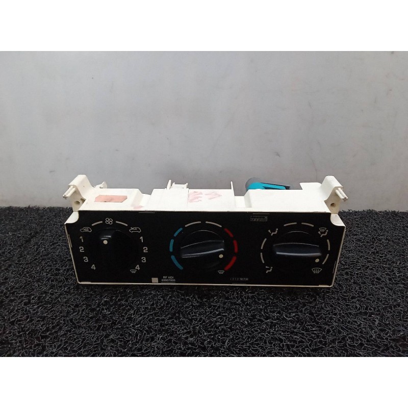 Recambio de mando calefaccion / aire acondicionado para citroën berlingo 2.0 hdi sx familiar referencia OEM IAM 030807D 18488196