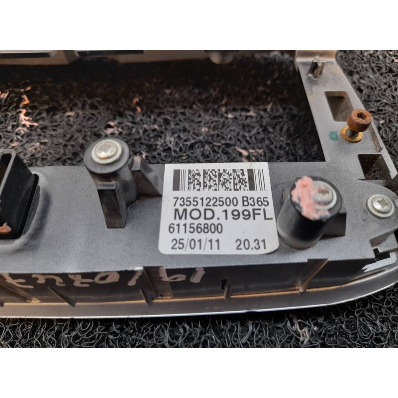 Recambio de warning para fiat punto (evo) (199) dynamic referencia OEM IAM 7355122500 61156800 - Blanco 2