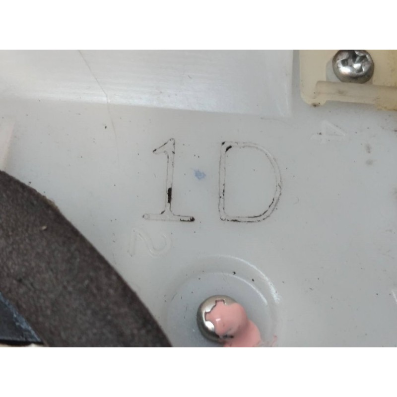 Recambio de cerradura puerta delantera izquierda para toyota yaris ts referencia OEM IAM 1D - Negro 3