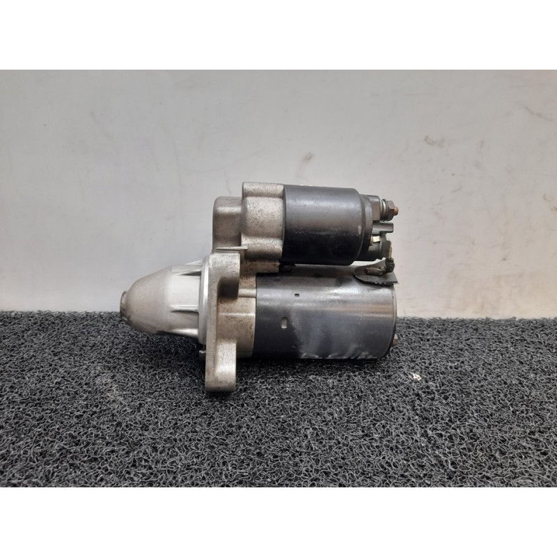 Recambio de motor arranque para ford fiesta berlina quarz referencia OEM IAM 011050 0001107417 