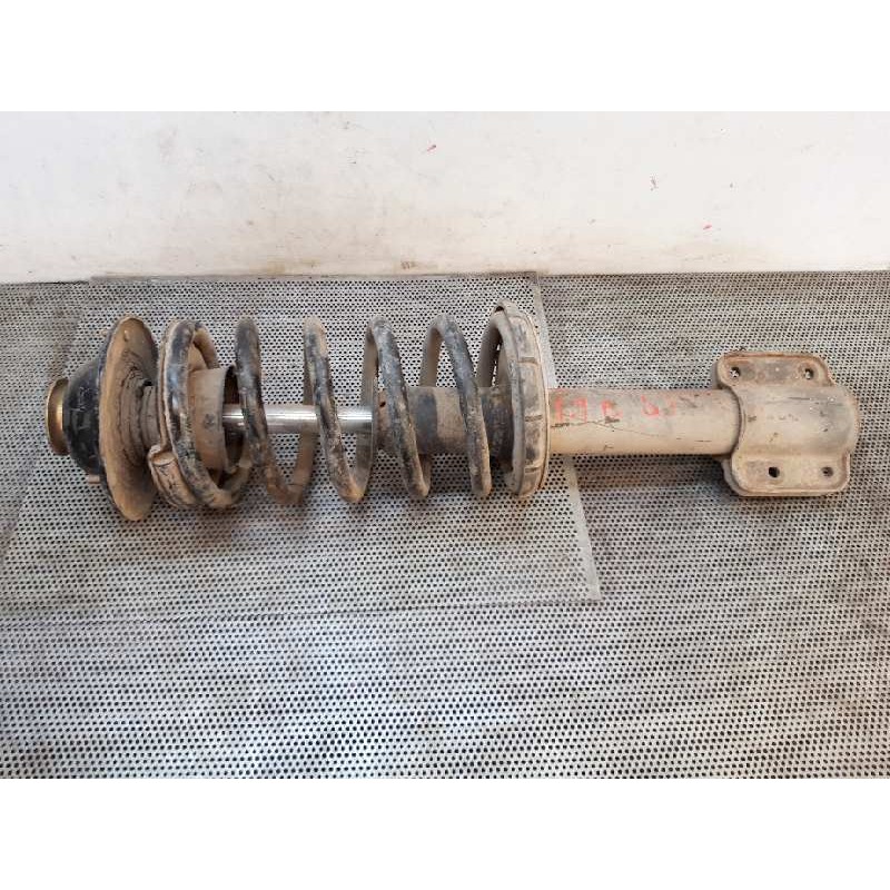 Recambio de amortiguador delantero izquierdo para renault trafic (desde 5.89) t 1100 referencia OEM IAM  124908 