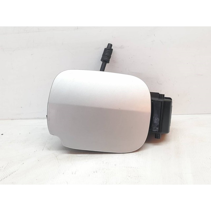 Recambio de tapa exterior combustible para renault clio iii 1.5 dci diesel cat referencia OEM IAM 8200383466 8200290092 