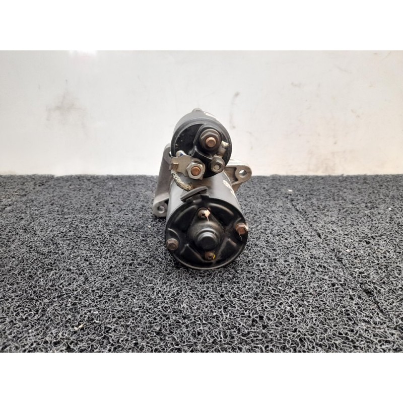 Recambio de motor arranque para ford fiesta berlina quarz referencia OEM IAM 011050 0001107417 3