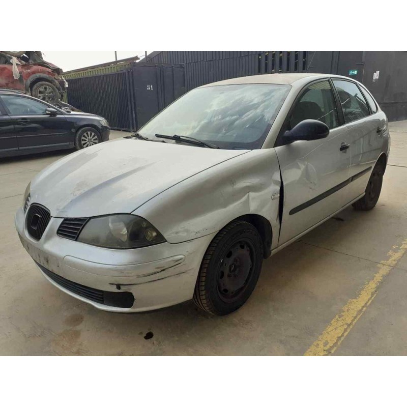 seat ibiza (6l1) del año 2003