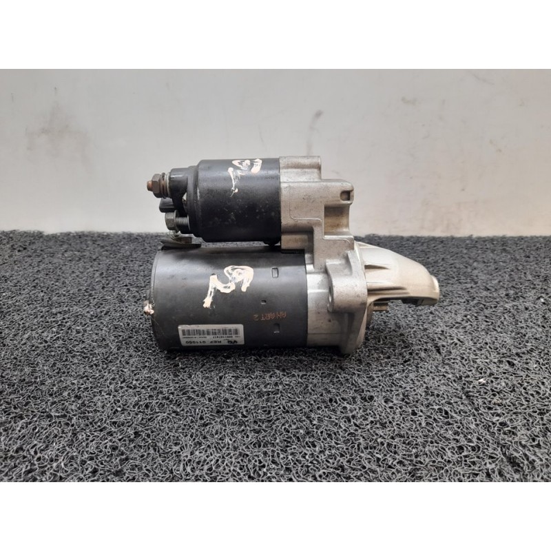 Recambio de motor arranque para ford fiesta berlina quarz referencia OEM IAM 011050 0001107417 5