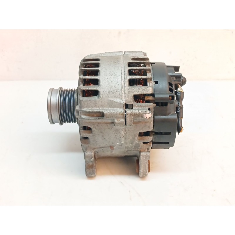 Recambio de alternador para skoda fabia ambition plus referencia OEM IAM 2740492B 221015254 