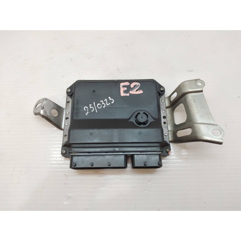 Recambio de centralita motor uce para toyota yaris ts referencia OEM IAM 896610DB01 MB2754001830 