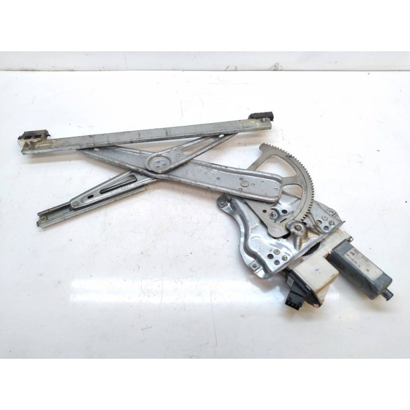 Recambio de elevalunas delantero derecho para toyota corolla (e12) 2.0 d-4d sol berlina referencia OEM IAM 6981002130 4