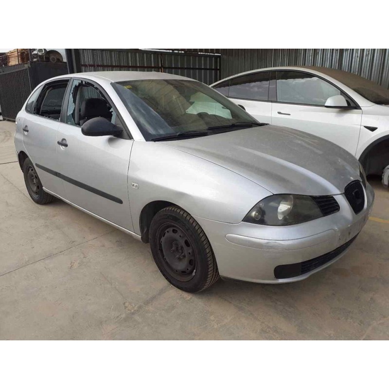seat ibiza (6l1) del año 2003