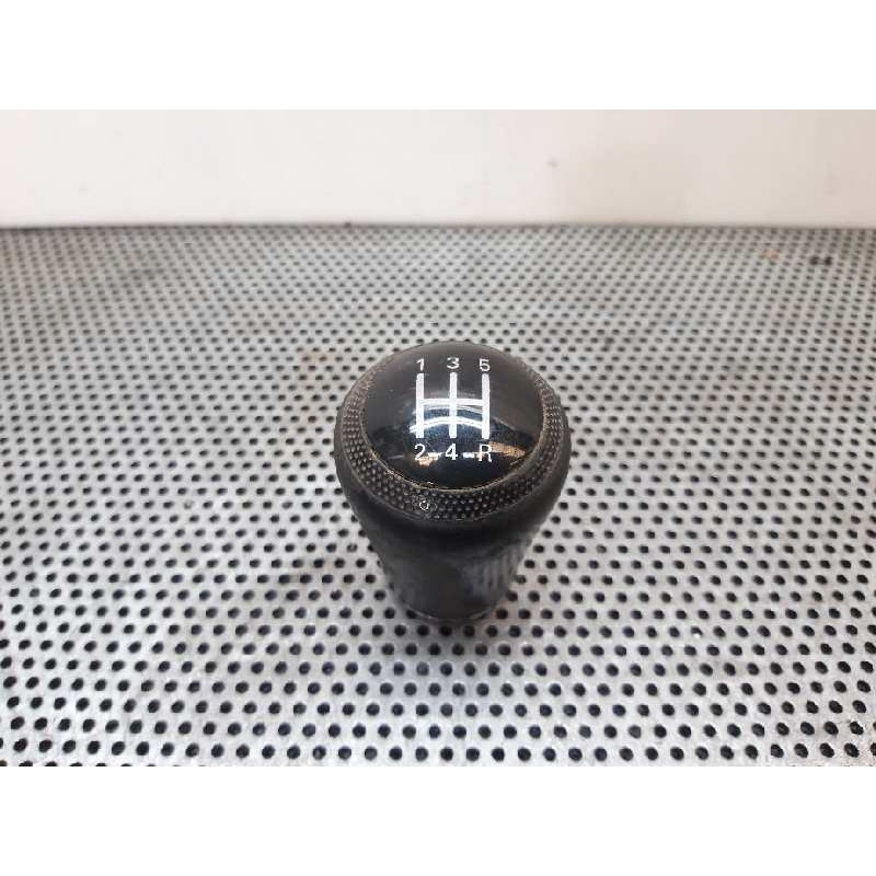 Recambio de pomo palanca cambio para audi a4 berlina (b5) 1.9 tdi referencia OEM IAM   