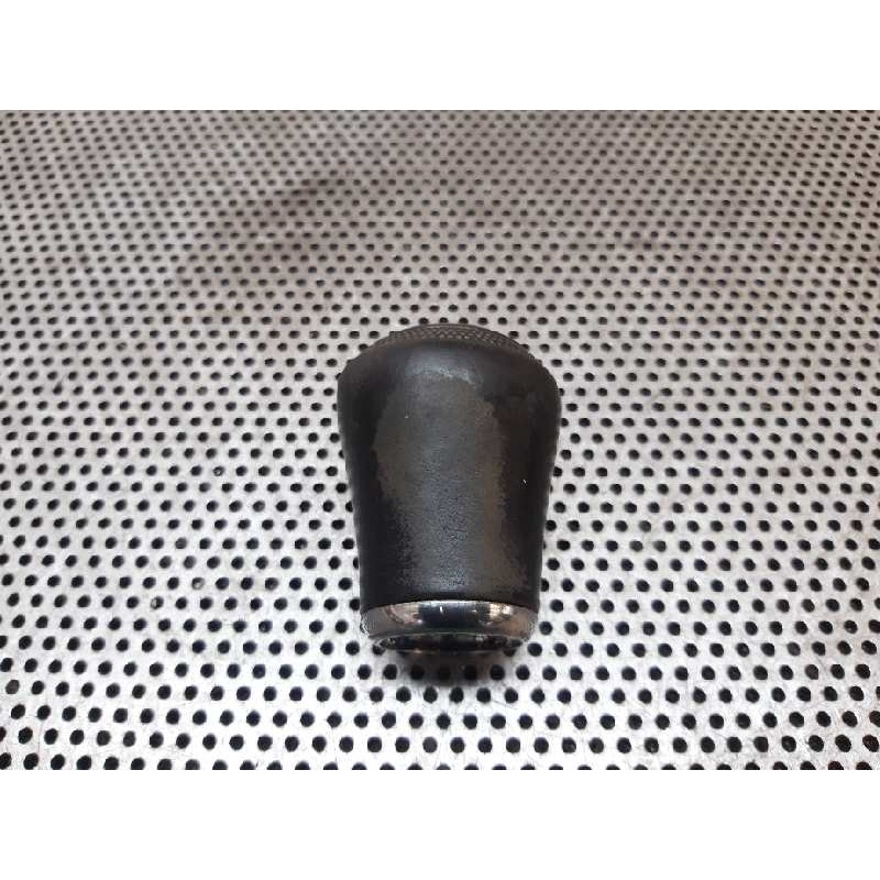 Recambio de pomo palanca cambio para audi a4 berlina (b5) 1.9 tdi referencia OEM IAM - Blanco 2