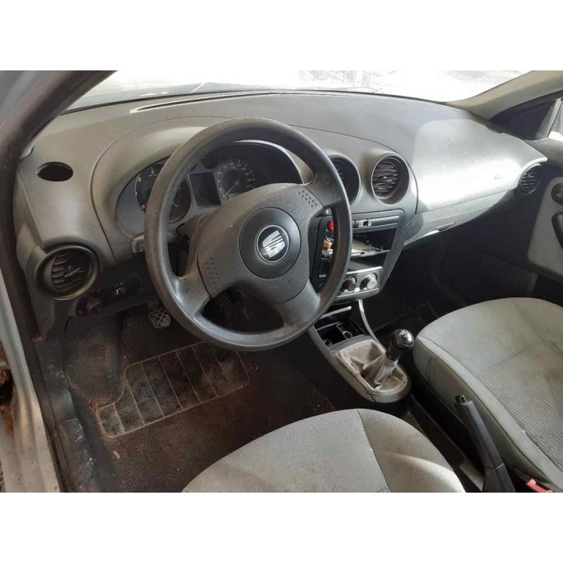 seat cordoba berlina (6l2) del año 2003