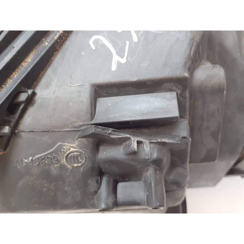 Recambio de faro derecho para bmw serie 1 berlina (e81/e87) 118d referencia OEM IAM 63117193368 89317601 VALEO - Negro 3
