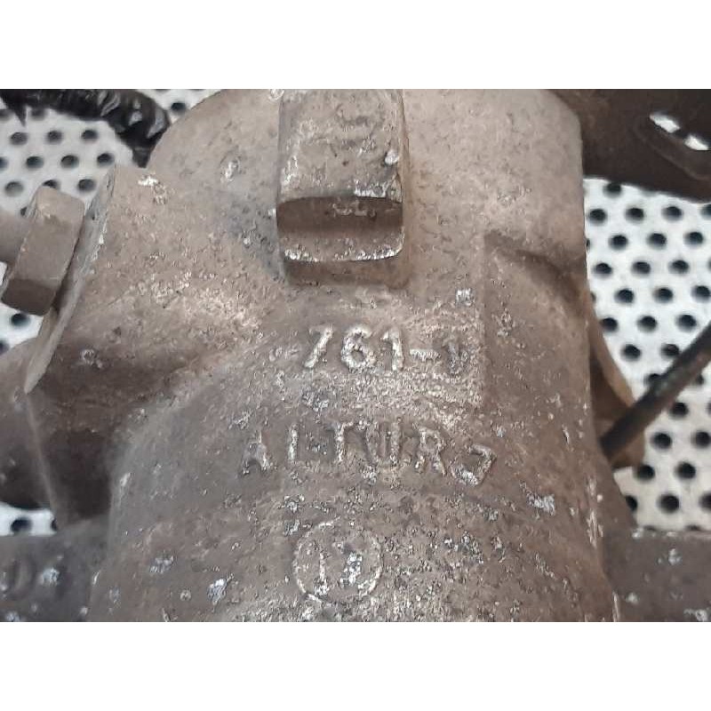 Recambio de pinza de freno trasera derecha para peugeot 307 break / sw (s1) sw referencia OEM IAM 7611 TRW 5