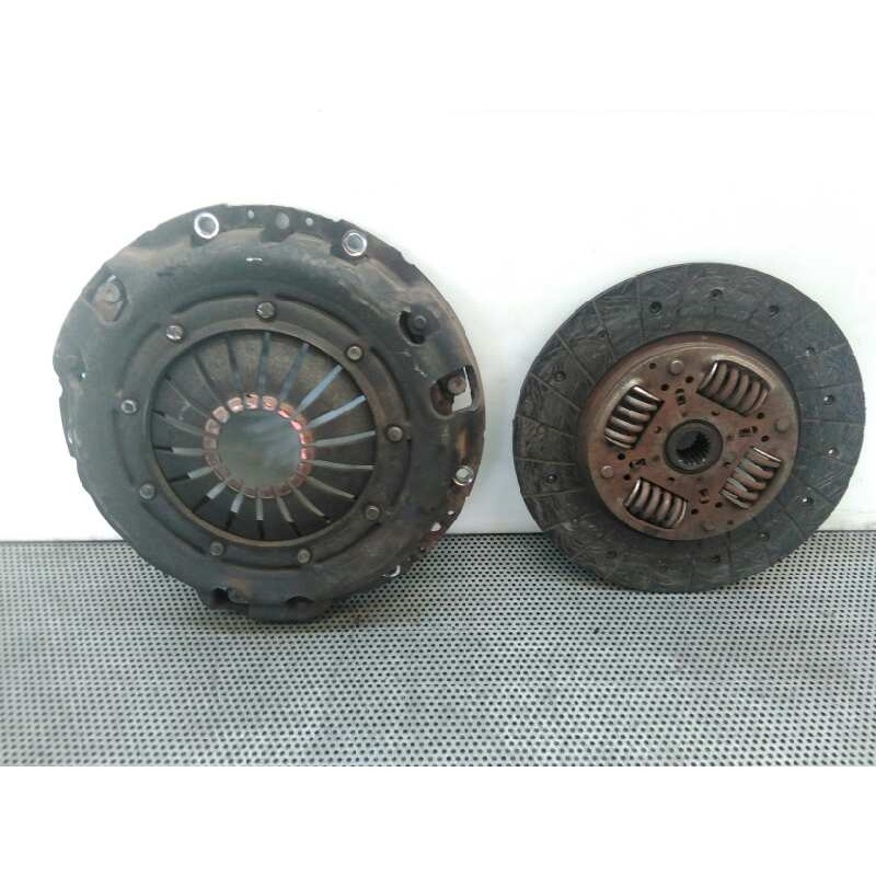 Recambio de kit embrague para renault master combi desde '98 2.5 diesel referencia OEM IAM - Blanco 2
