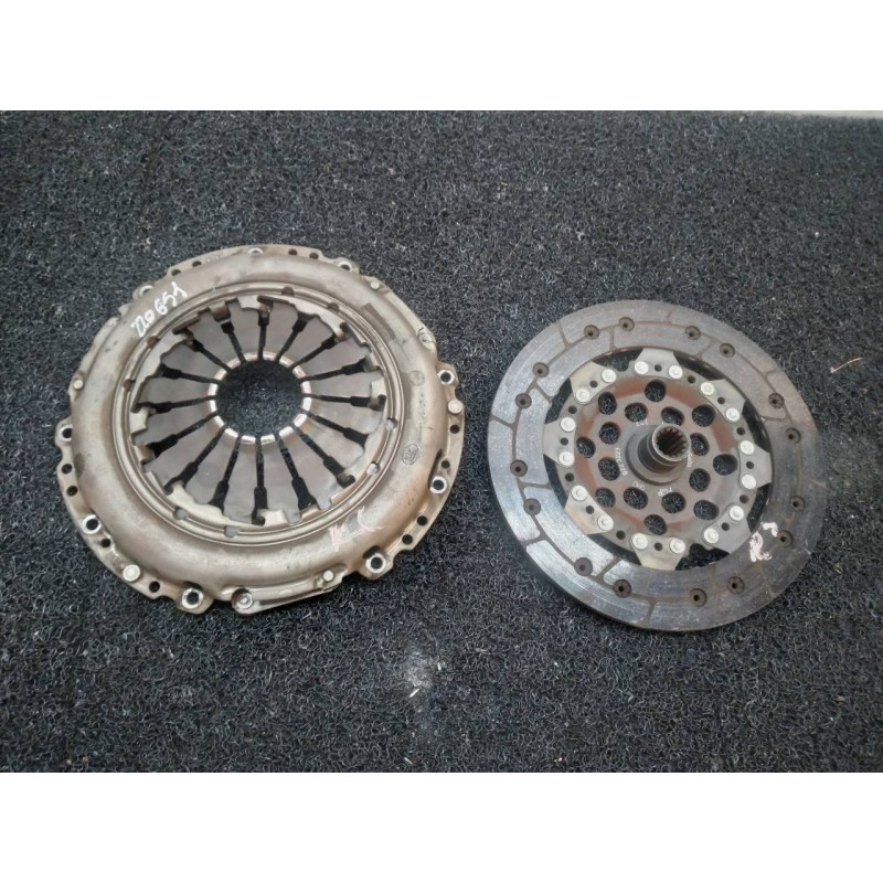 Recambio de kit embrague para opel corsa c cosmo referencia OEM IAM 9223223  LUK