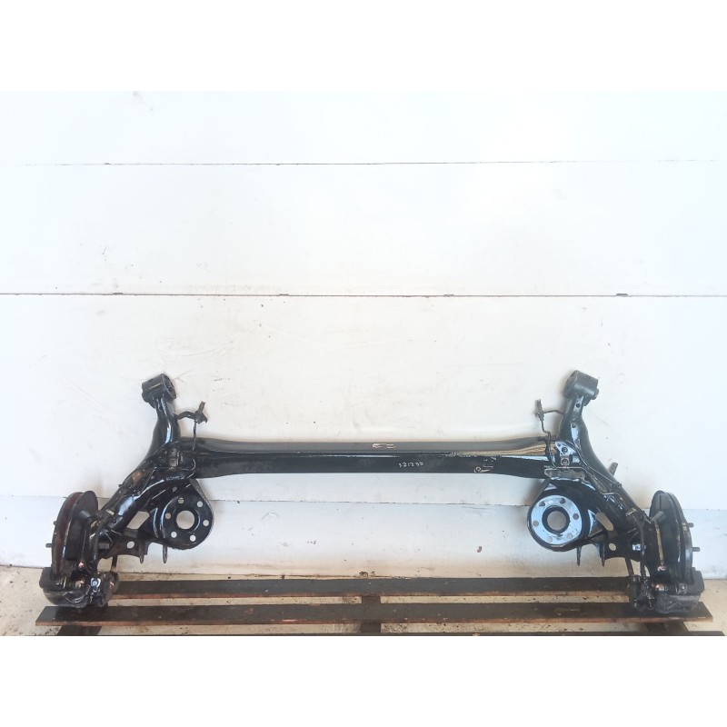 Recambio de puente trasero para toyota auris active referencia OEM IAM   