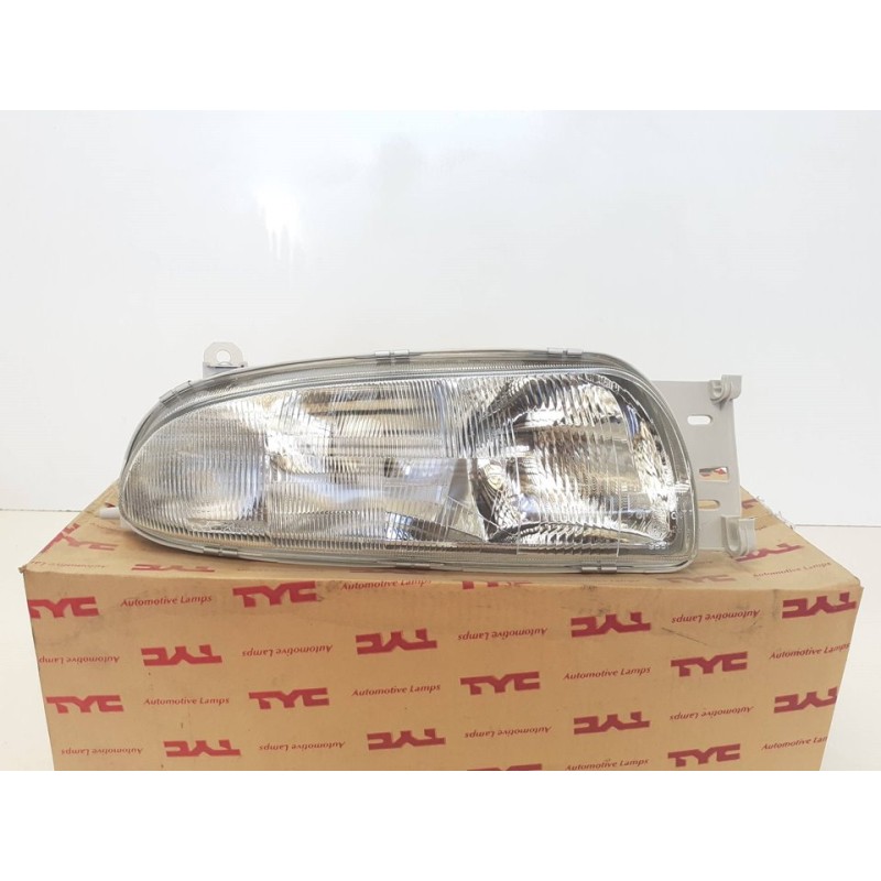 Recambio de faro derecho para ford fiesta berlina referencia OEM IAM 203585452 18058 