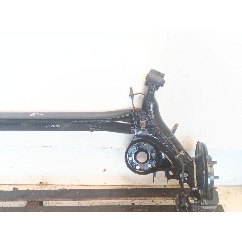 Recambio de puente trasero para toyota auris active referencia OEM IAM 3
