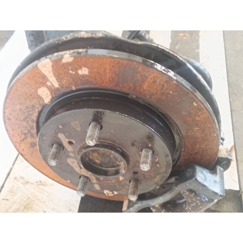 Recambio de puente trasero para toyota auris active referencia OEM IAM 4