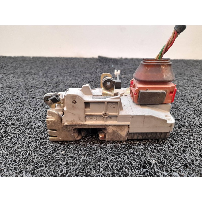 Recambio de cerradura puerta delantera derecha para peugeot 206 berlina xt referencia OEM IAM   