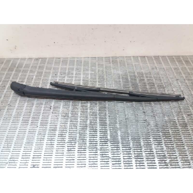 Recambio de brazo limpia trasero para lancia lancia y 1.2 cat referencia OEM IAM   